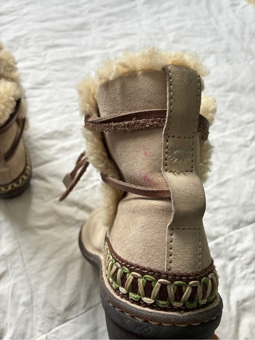 UGG Australia Vintage Shearling Lace-Up Ankle Boots Tan Size 9 - Picture 6 of 10